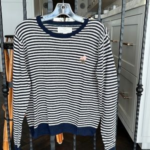 Trovata sweater navy stripped with sweet detail